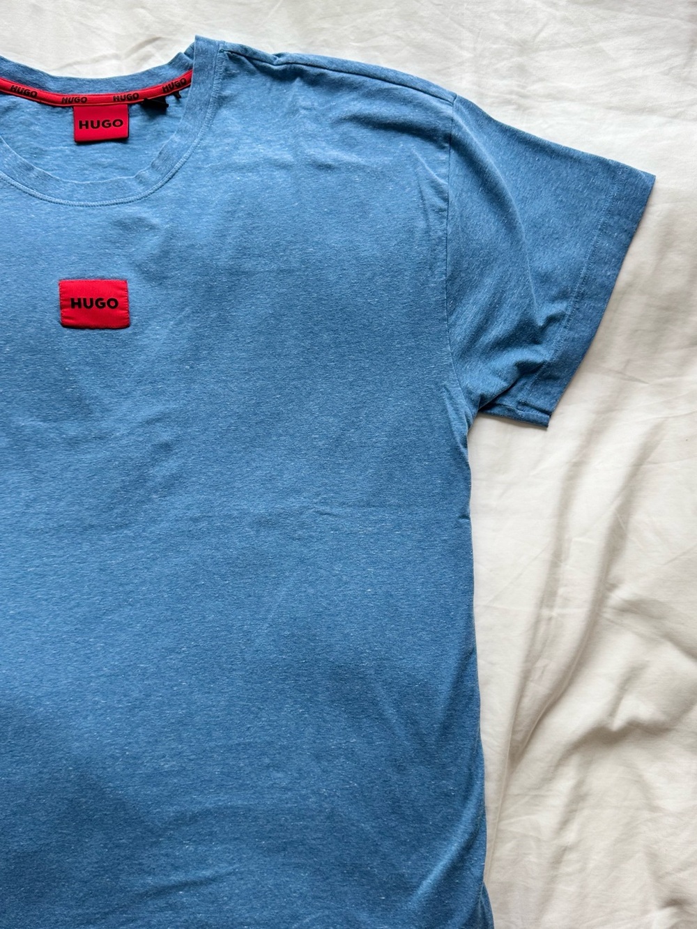 HUGO Light Blue Short-Sleeve Crewneck Tee with Red Logo Patch - Picture 2 of 10